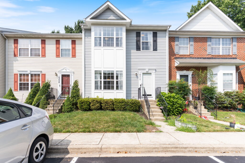 8212 Silverton Ct